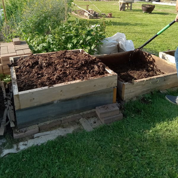 stacking-composting-system-bins600x600.jpg